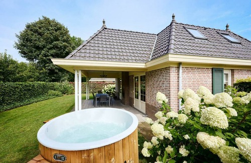 Municipality of Barneveld House | Bungalow ∙ 4 bedrooms ∙ 8 guests