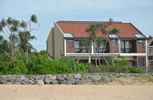 Gurupokuna Hotel | Bungalow By The Beach