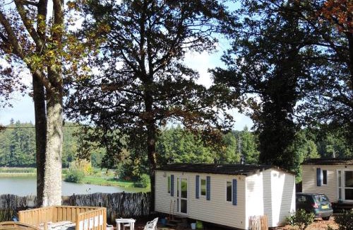 Rochechouart House | Bungalow charmant à Rochechouart avec vue sur lac
