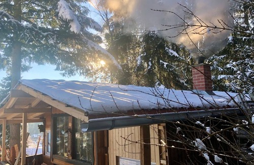 Bucha House | Bungalow for 4 guests with 38m² in Unterwellenborn (145224)