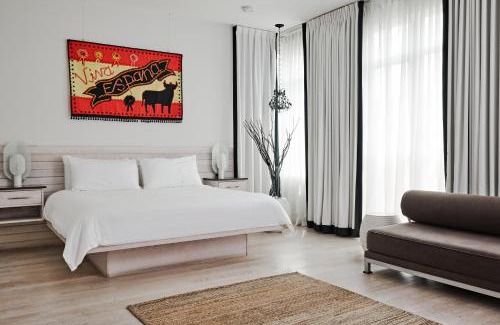 Long Branch Hotel | Bungalow Hotel
