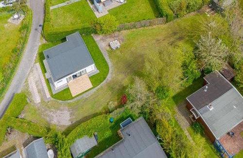 Sint Maartensvlotbrug House | Bungalow in Eureka with Spacious Garden