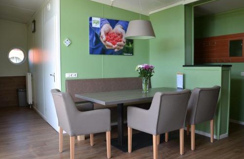 's-Gravenzande House | Bungalow in South Holland with Unique Design
