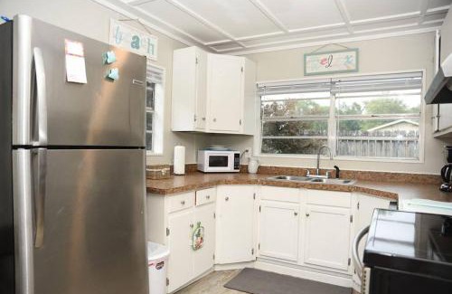 Grand Bay House | Bungalow near Main Street - #1