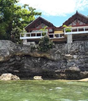 Moalboal House | Bungalow Seaside Duplex