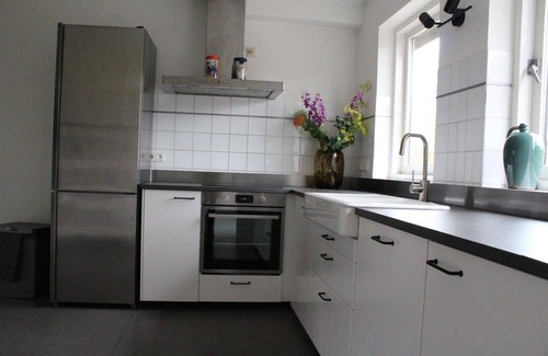 Otterlo House | Bungalow with multiple floors, 6 bedrooms and 2 bathrooms