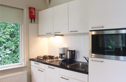 Posterholt House | Bungalowpark Het Posterbos is located 800 meters outside the sociable village of Posterholt in the m