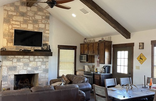 Guthrie Cabin | Bunkhouse in Texas ranch country