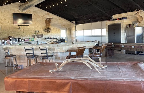 Guthrie Cabin | Bunkhouse in Texas ranch country