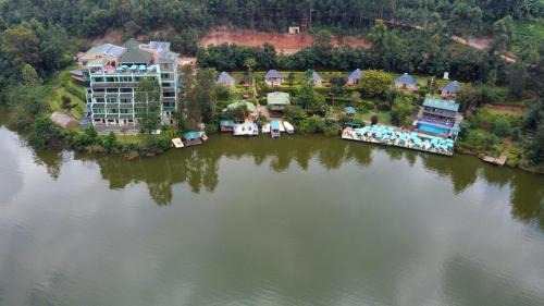 Kabale Resort | Bunyonyi Safaris Resort