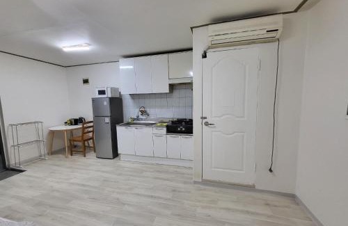 Seokchon-dong Apartment | Bunyoung House