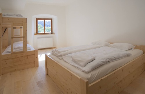 Micheldorf in Oberoesterreich Hotel | Burg Altpernstein