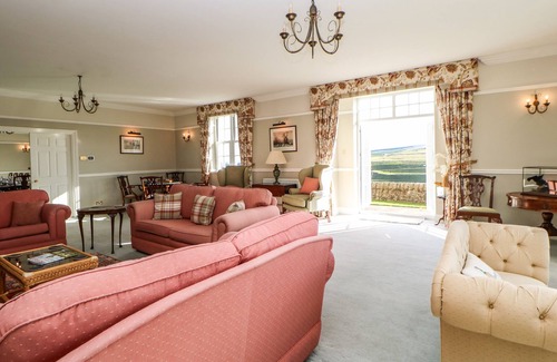 Lanehead Cottage | BURNHOPE SHOOTING LODGE, pet friendly, with open fire in Wearhead