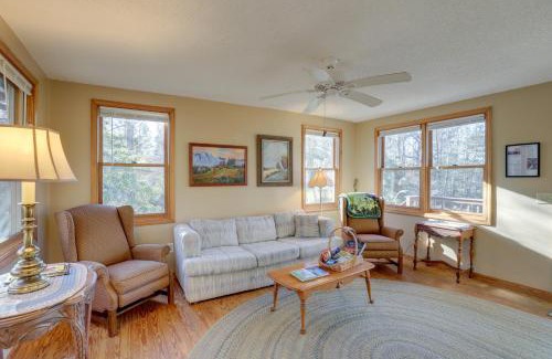 Burnsville House | Burnsville Cabin with Deck and Trails - Dog Friendly!