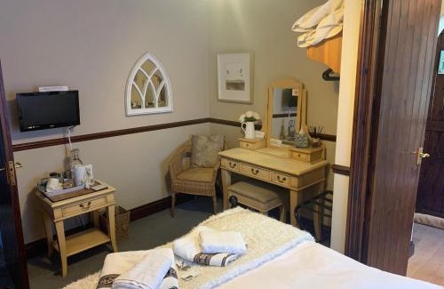 Burnham-on-Crouch Bed & Breakfast | Burnt Mill Cottage