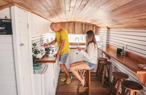 Poas Volcano National Park Apartment | Bus Hotel with HotTube in the middle of mountain