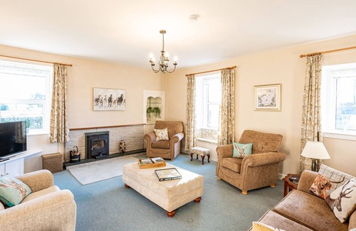 Bankend Cottage | Bush of Craigs - a house that sleeps 9 guests in 4 bedrooms