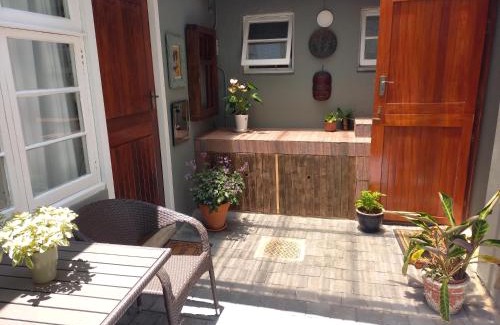 Umhlali Beach Bed & Breakfast | Bush Willow Suite - Villa Roc Guesthouse, Salt Rock Ballito Solar Power