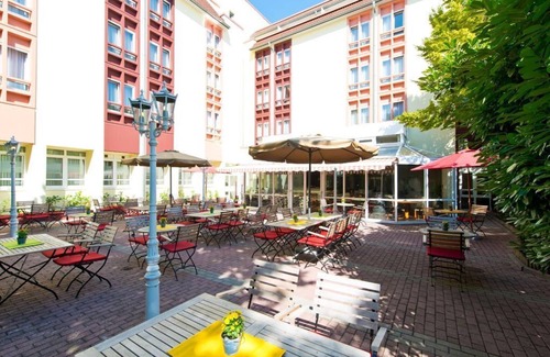 Neustadt an der Weinstrasse House | Business single room - ACHAT Hotel Neustadt an der Weinstraße