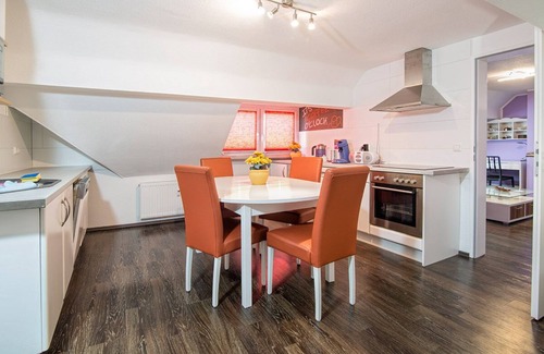 Broich Apartment | Business Apartment Broich * 64sqm fast internet for up to 5 people