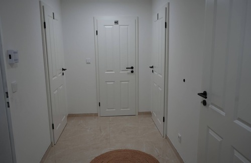 Berenbostel Apartment | Business & Trade Fair Apartment - Fitters - 2 rooms - Balcony - Kitchen - NO2