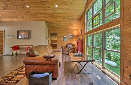 Butler House | Butler Cabin on 19 Acres with Hot Tub and Fire Pit!