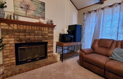 Fort Davis Cottage | Butterfield Inn Main Street Cottages