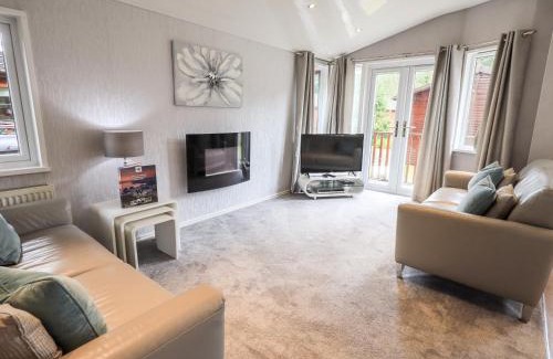 Bowness-on-Windermere House | Buttermere Lodge