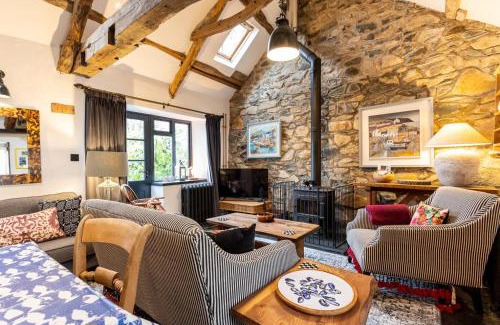 Newport House | Bwthyn Capten - a charming cottage for up to 6