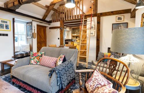 Newport House | Bwthyn Capten - a charming cottage for up to 6