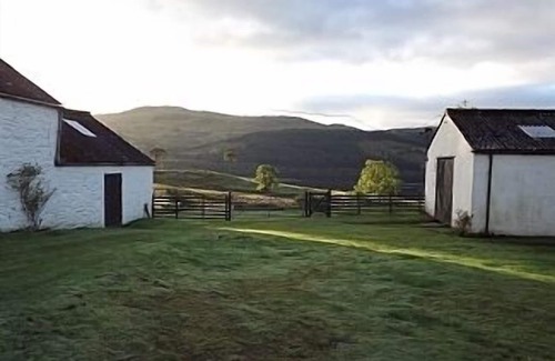 Killin Other | By Loch Tay, Morenish, a fantastic "away from it all" house!nLicence PK12284P.