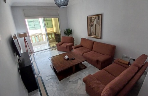 Ville Nouvelle Apartment | By the Lake Apartment