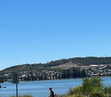 Booragul Apartment | By the Lake - Lake Macquarie