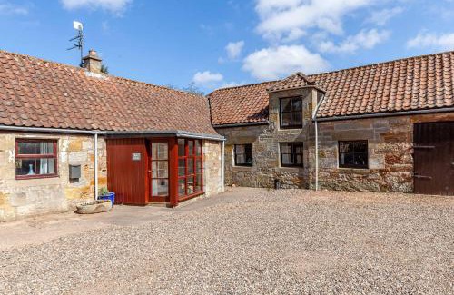 St. Andrews House | Byre Cottage - Stravithie
