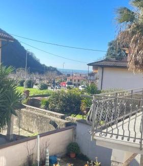 Montignoso Apartment | Cà dell'Alpe