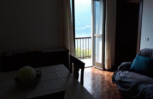 Carate Urio House | Cà Sassello