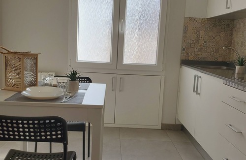 Distrito Llano Apartment | Céntrico Apto en Gijón con Garaje y Wifi
