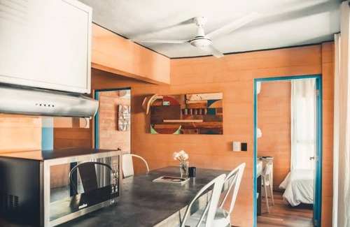 San Pedro Garza Garcia Apartment | Cómodo/funcional departamento de 3 Hab individuales en San Pedro Centro, con cis