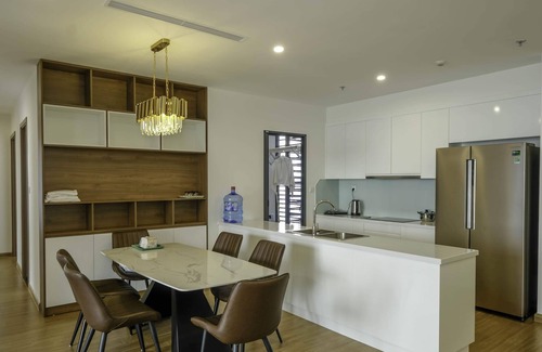 Cau Giay Apartment | căn hộ 4 phòng ngủ view hoàng hôn tại vinhomes skylake