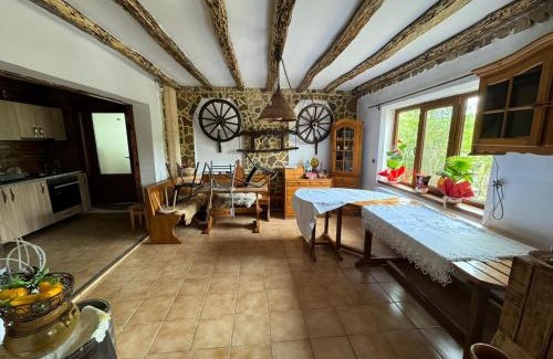 Vernesti House | Căsuțele din pădure