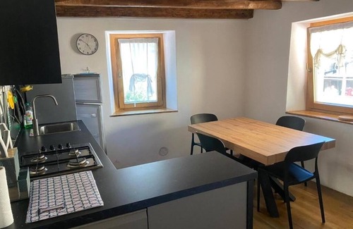 Scopello Apartment | Cá di Gin 1* floor apartment in the old town
