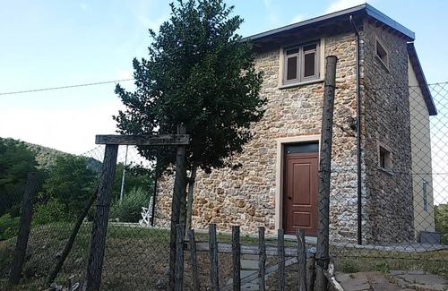 Tresana House | CA GIACOMO, in the middle of the Lunigiana woods . relax . and unique atmospheres