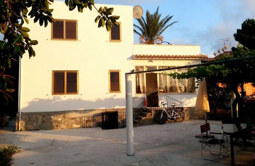 Santa Domenica House | Casa Bianca Comfortable holiday residence