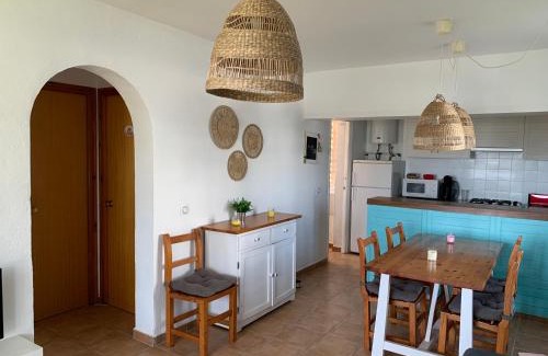 Arenal d'en Castell Apartment | Ca la Marta apartamento con piscina y jardín a 150m de la playa