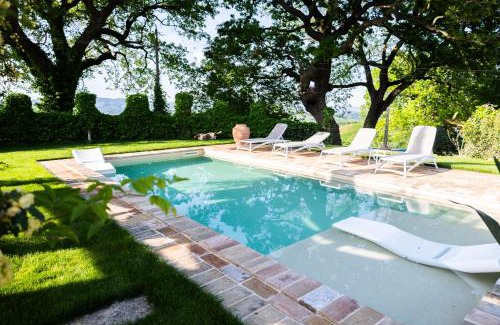 Fossombrone House | Ca' le cerque, villa surrounded by the Marche nature