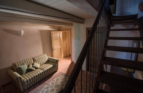 Montecalvo in Foglia Hotel | Ca' Virginia - Guest House