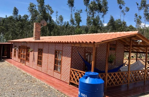 Iza House | CABAÑA BUENAVISTA es un lugar para descansar.