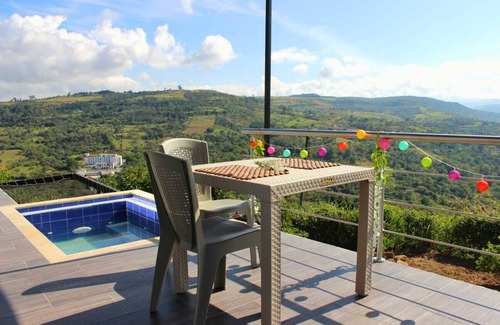 San Gil Cabin | Cabaña la Esmeralda . A 15 Minutos de San Gil via Barichara Somos pet Friendly
