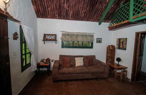 El Valle de Anton House | Cabaña Sueño Esmeralda frente Chorro el Macho