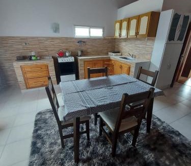 Gobernador Gregores Apartment | Cabañas KAMI